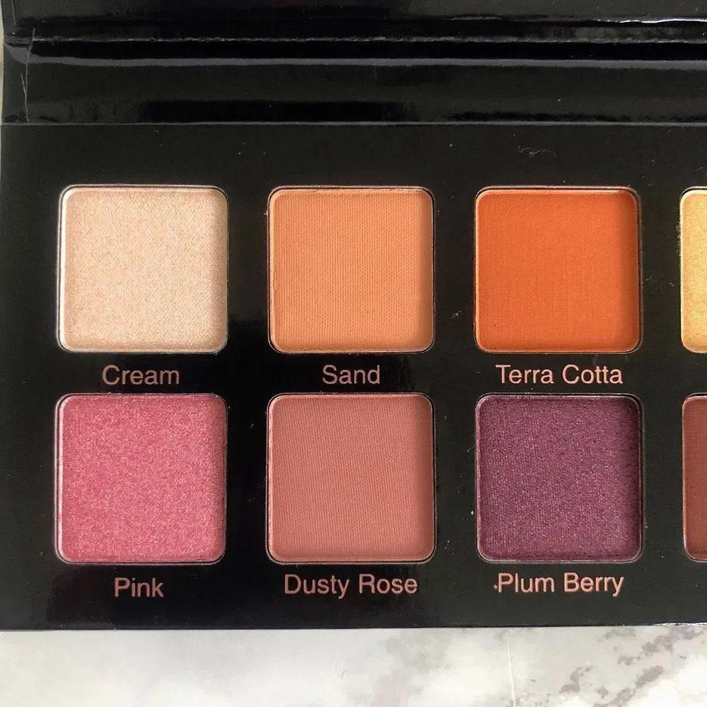 NWOB Essentials PRO Eyeshadow Palette - Violet Voss